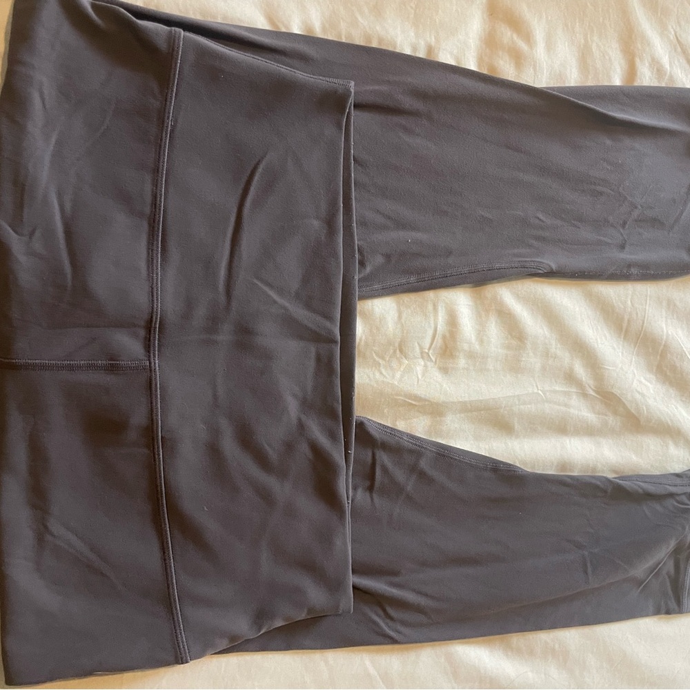 Lululemon Athletica Mauve 3/4 Align Leggings